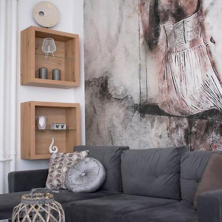 Elegant Stylish Modern Downtown Home Next 2 Danube Budapest Exterior foto